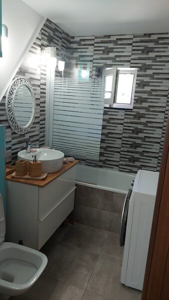 Dristor, Mihai Bravu, centrala proprie,